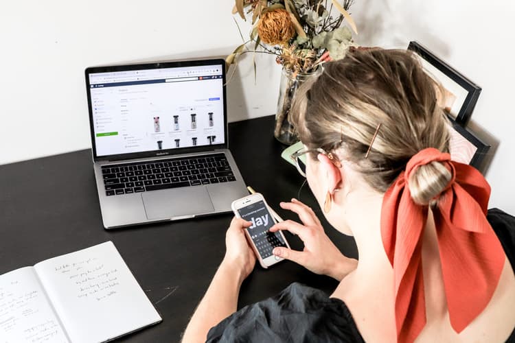 How to Seamlessly Add E-Commerce to Your Webflow Site How to Seamlessly Add E-Commerce to Your Webflow Site